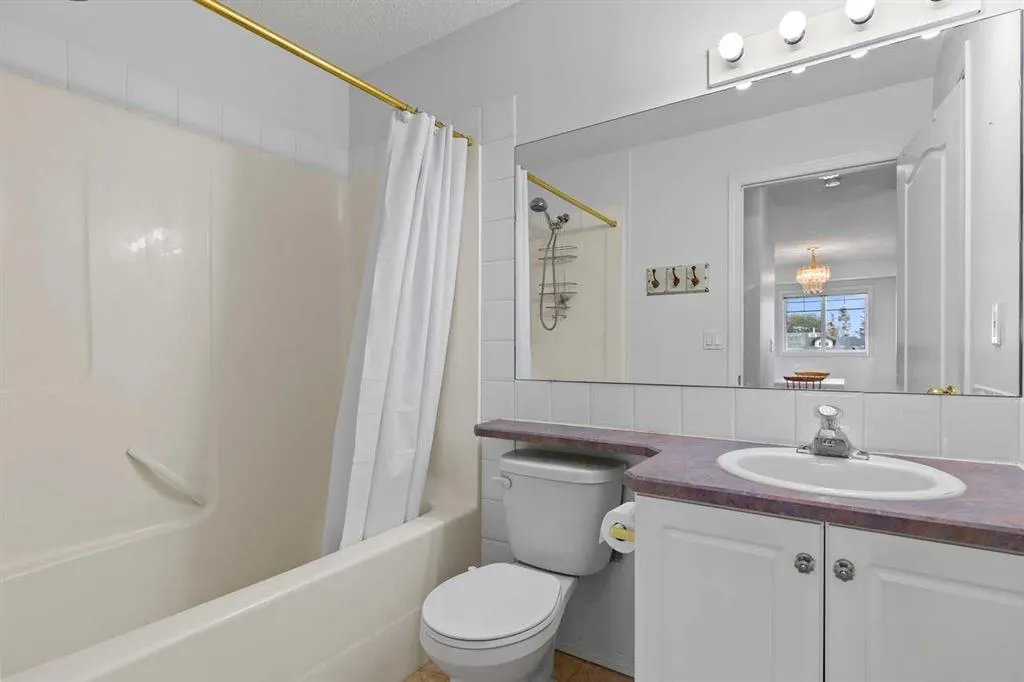 5220 50A Avenue, #305