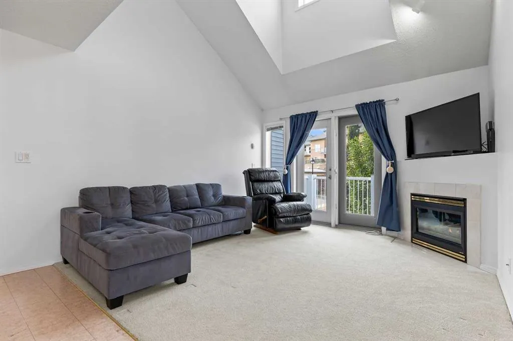 5220 50A Avenue, #305