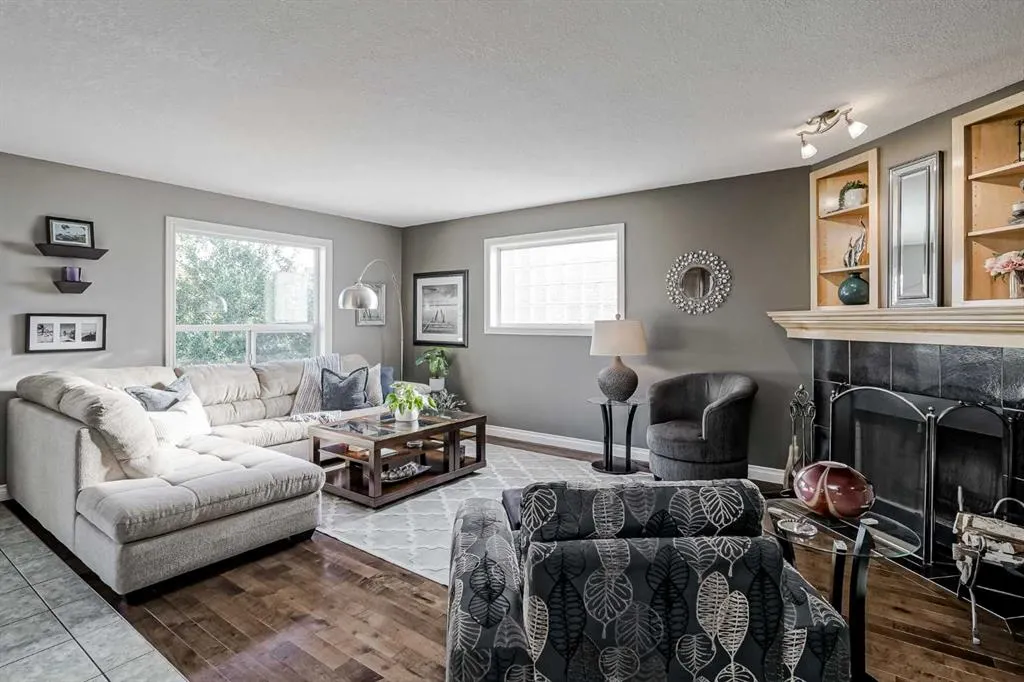 177 Douglas Glen Manor SE