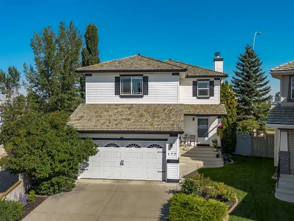 177 Douglas Glen Manor SE