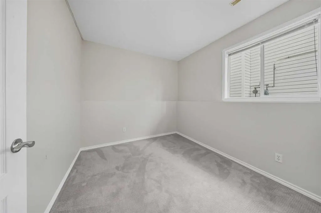 71 Doran Crescent