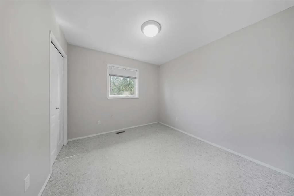71 Doran Crescent