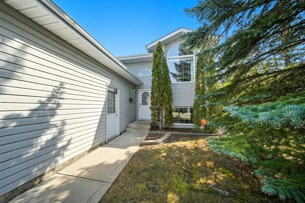 71 Doran Crescent