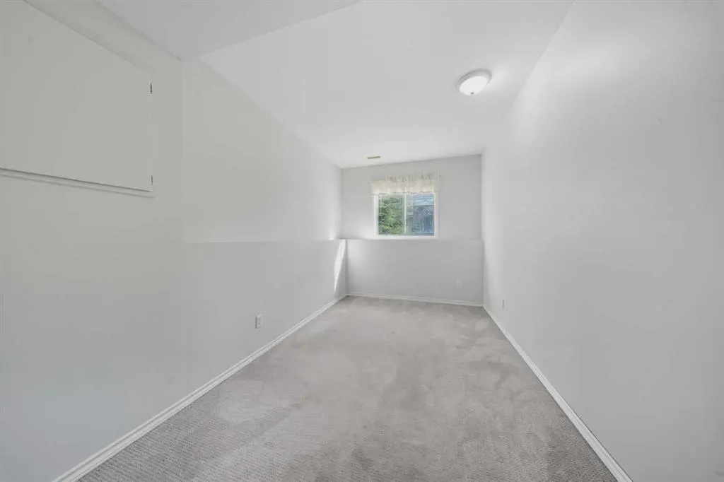 71 Doran Crescent