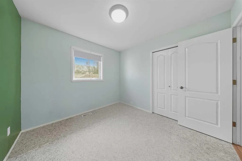 71 Doran Crescent