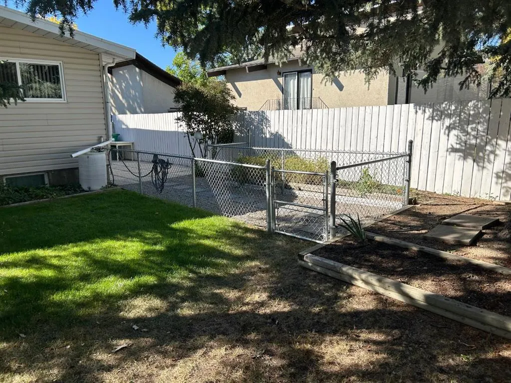 343 Laval Boulevard W