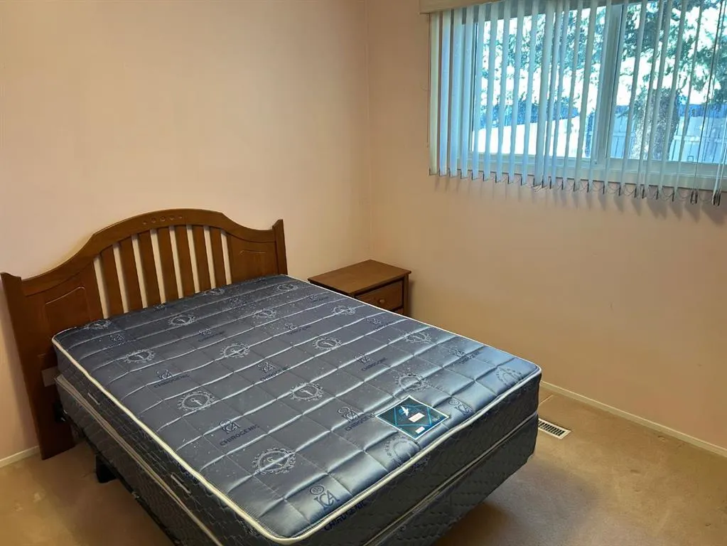 343 Laval Boulevard W