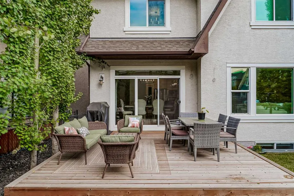 310 Mahogany Manor SE
