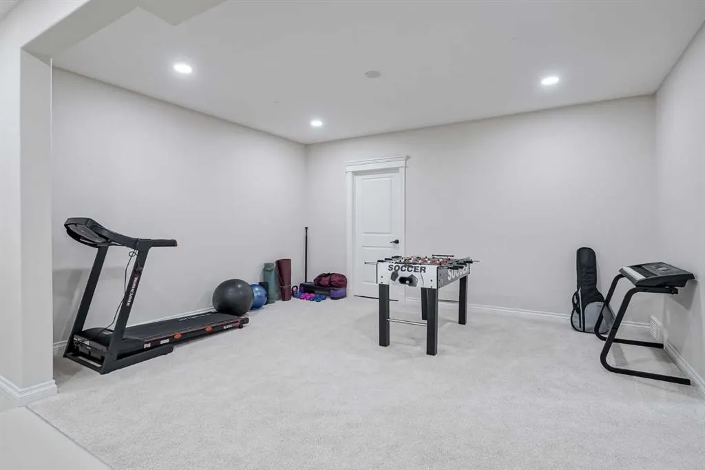 310 Mahogany Manor SE