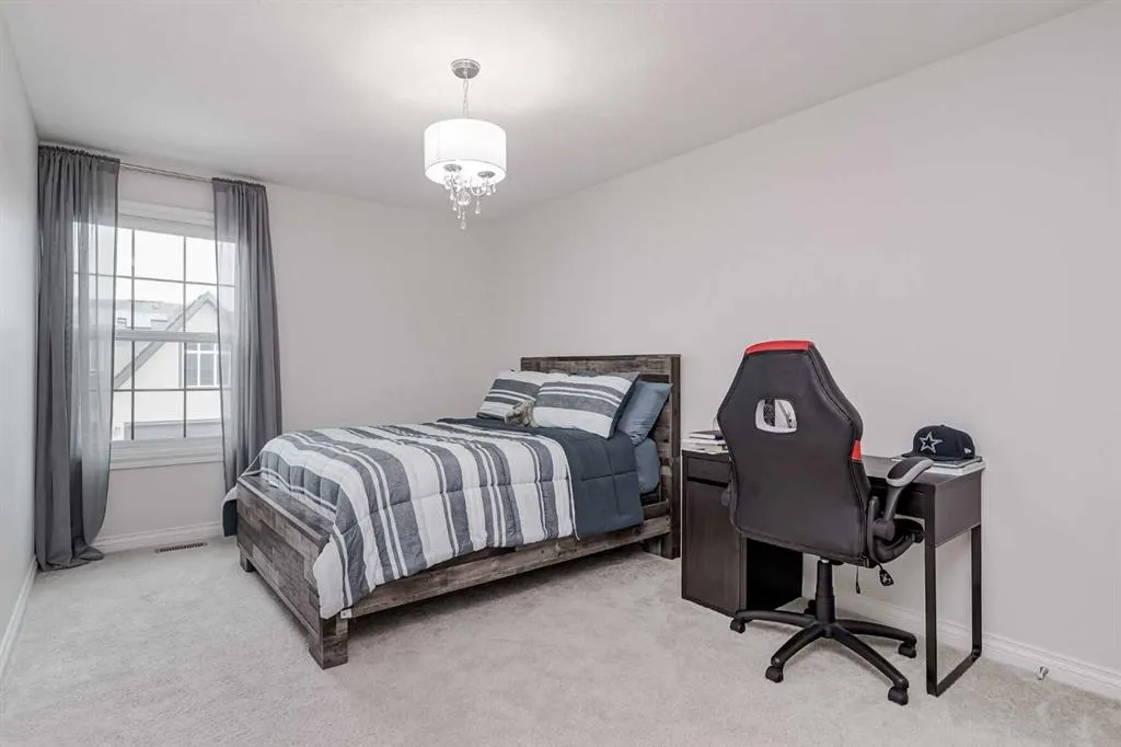 310 Mahogany Manor SE
