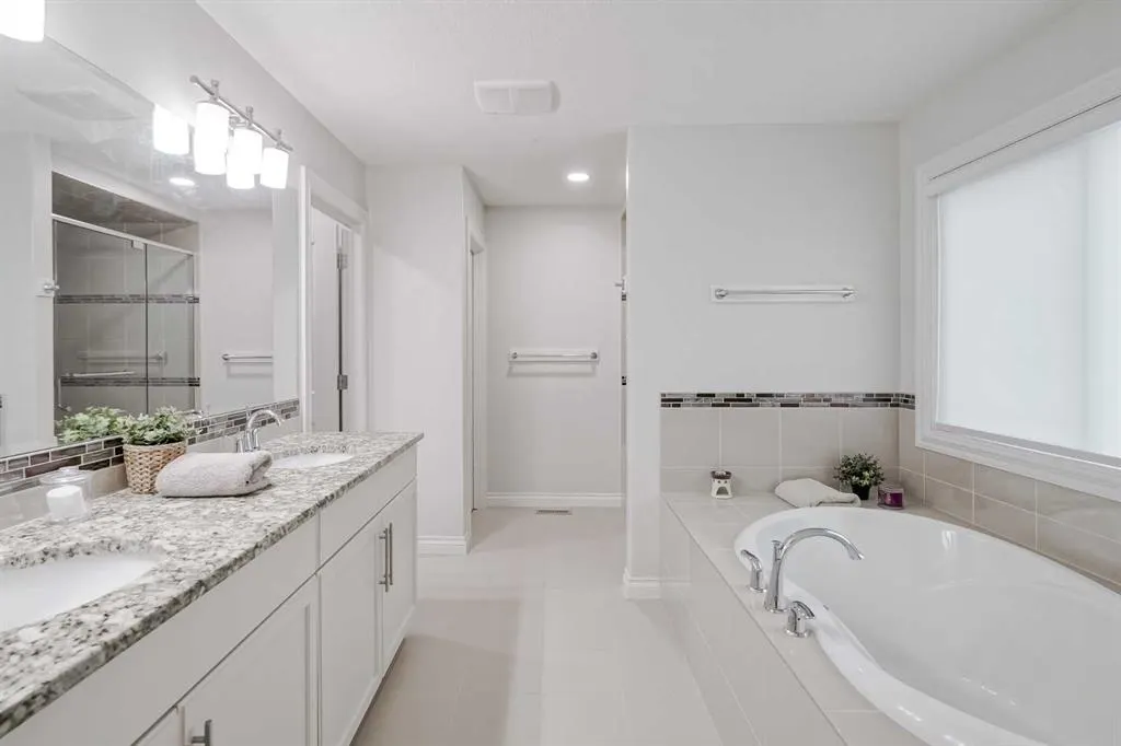 310 Mahogany Manor SE