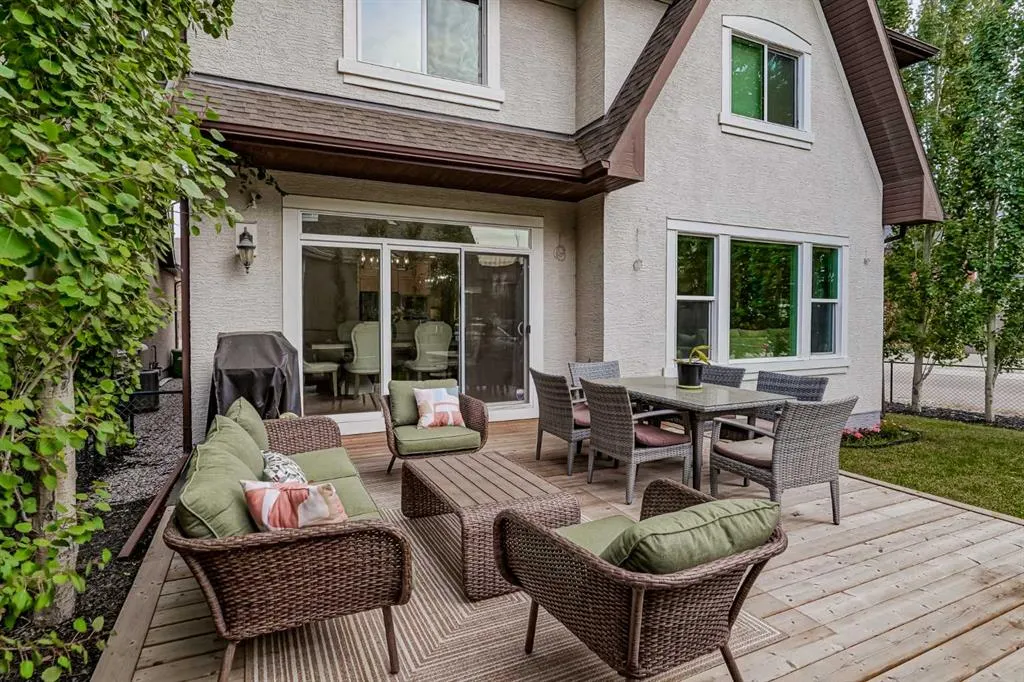 310 Mahogany Manor SE