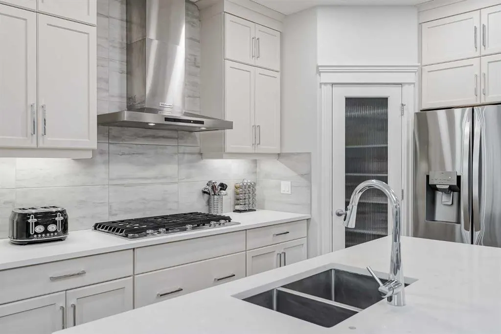 310 Mahogany Manor SE