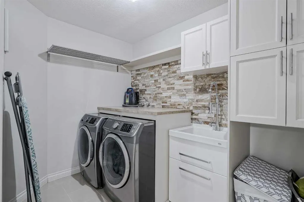310 Mahogany Manor SE