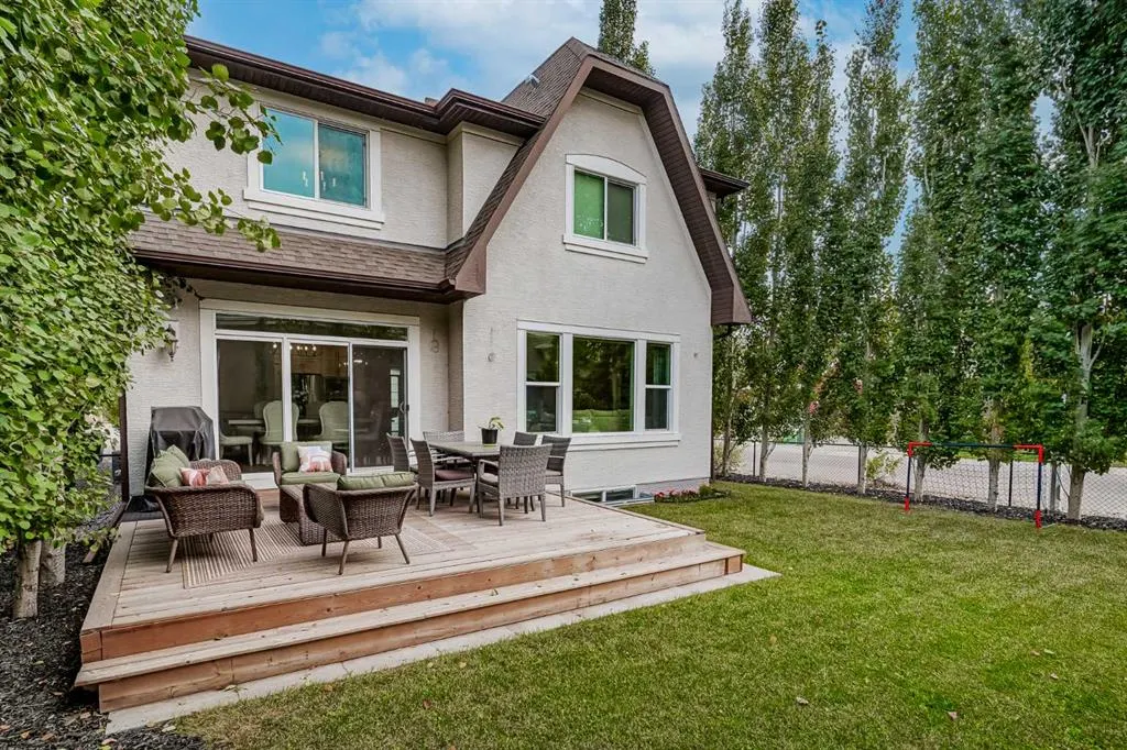 310 Mahogany Manor SE