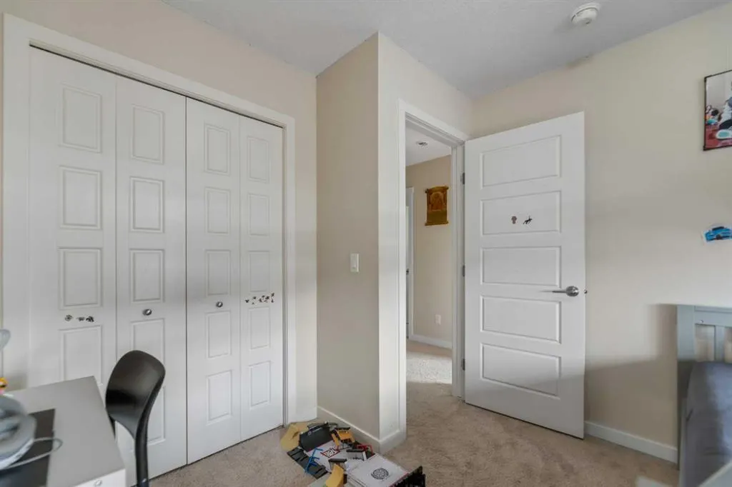 29 Saddlestone Gate NE