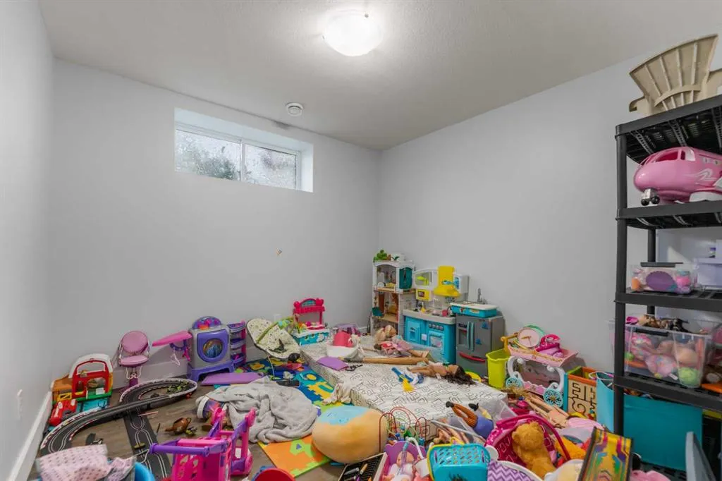 29 Saddlestone Gate NE