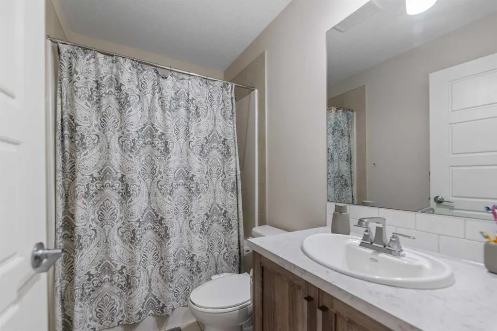 29 Saddlestone Gate NE
