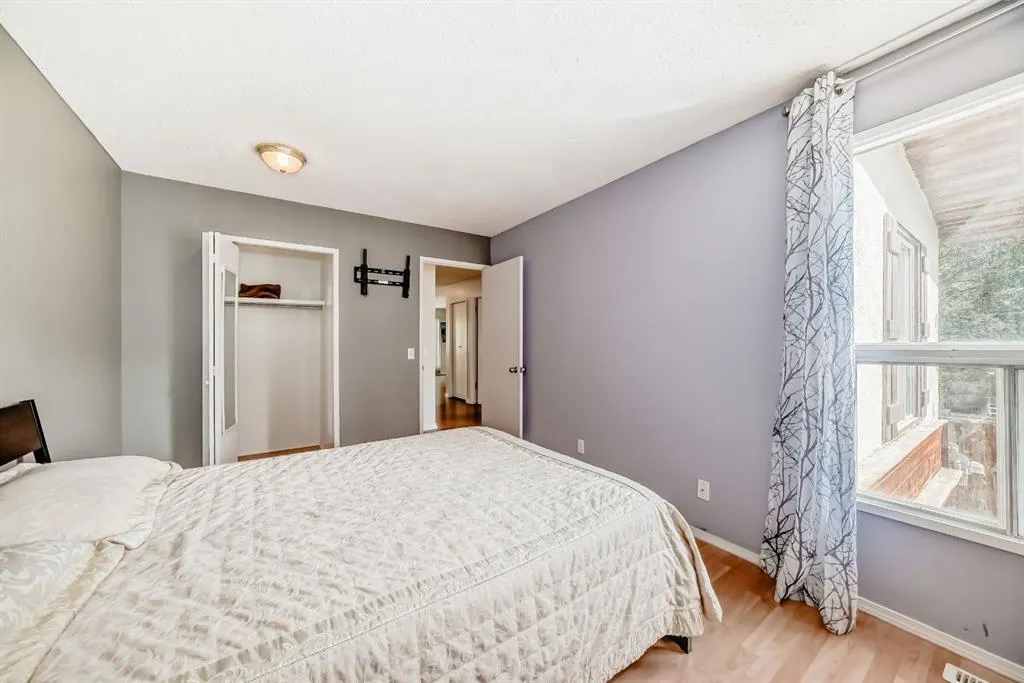 72 Berkley Close NW