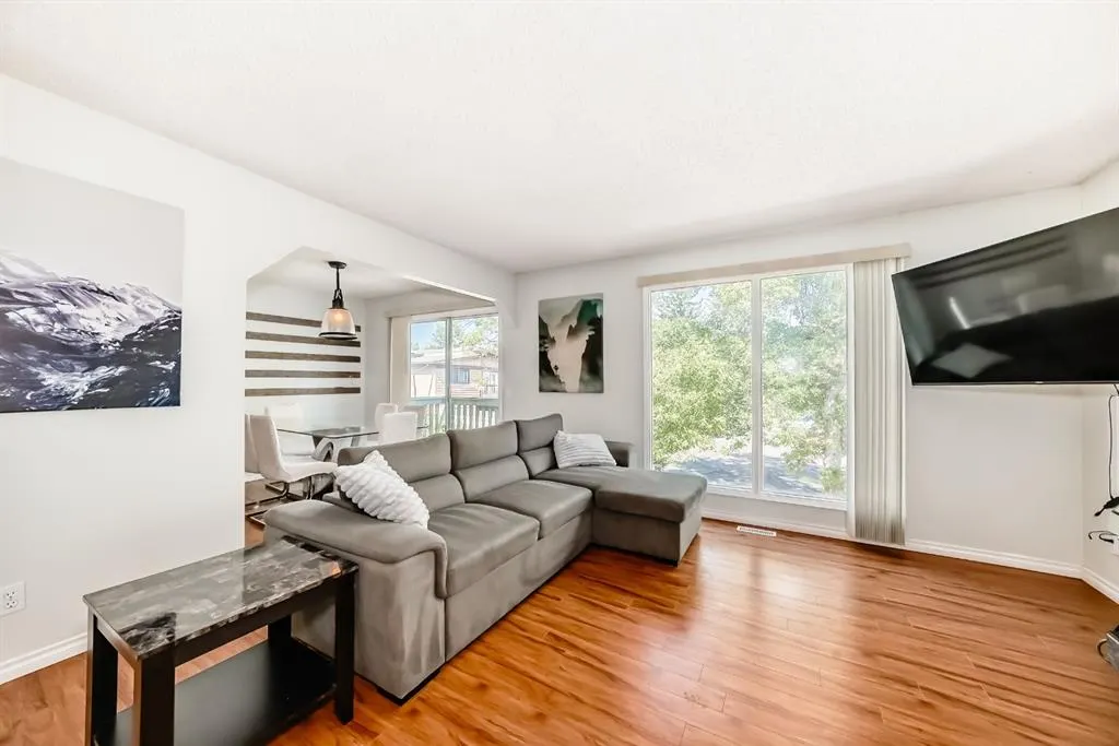 72 Berkley Close NW