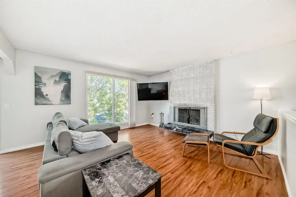 72 Berkley Close NW