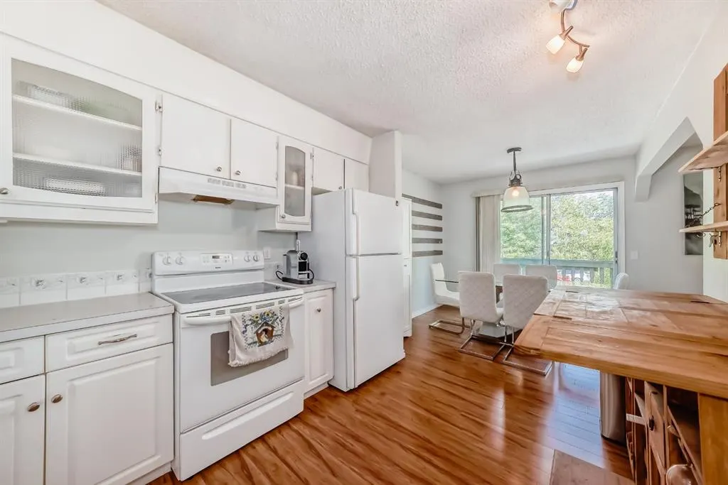 72 Berkley Close NW