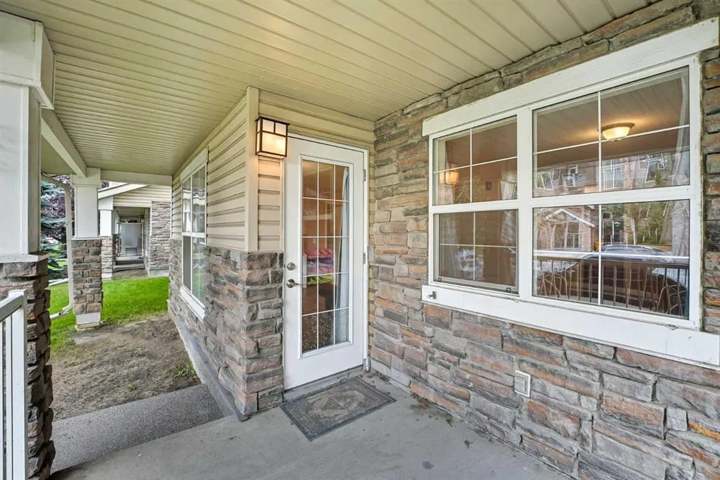 2000 Applevillage Court SE, #110