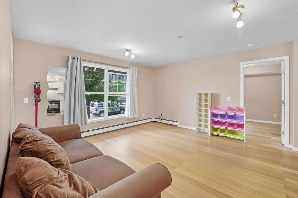 2000 Applevillage Court SE, #110