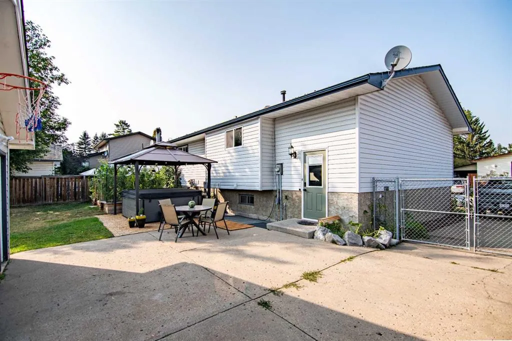 129 Wiltshire Boulevard