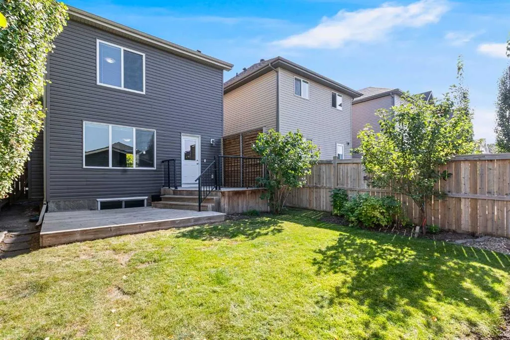 116 Copperpond Parade SE