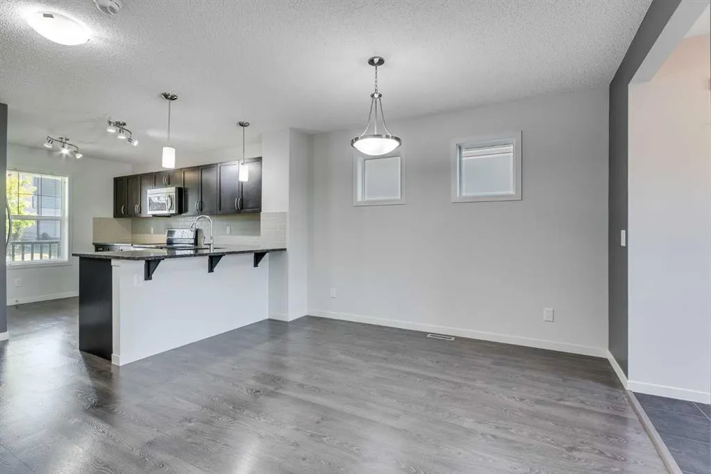 116 Copperpond Parade SE