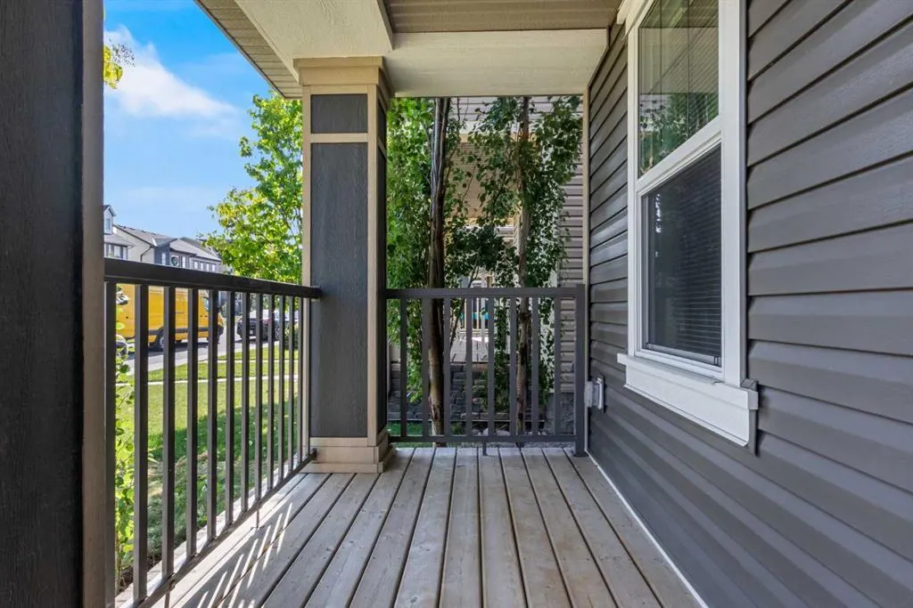 116 Copperpond Parade SE