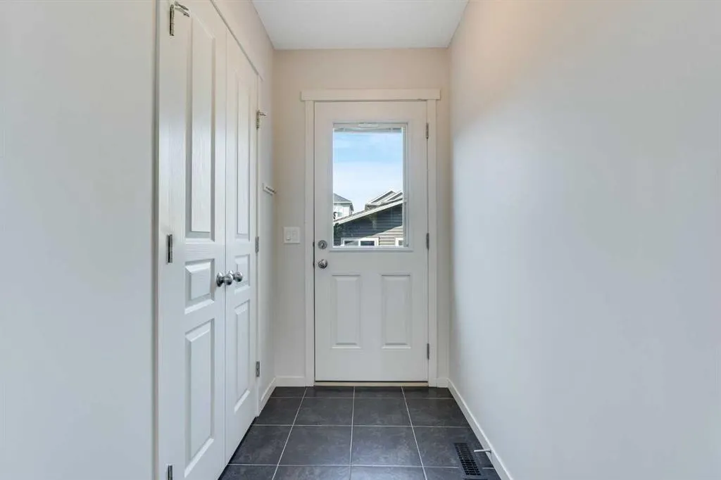 116 Copperpond Parade SE