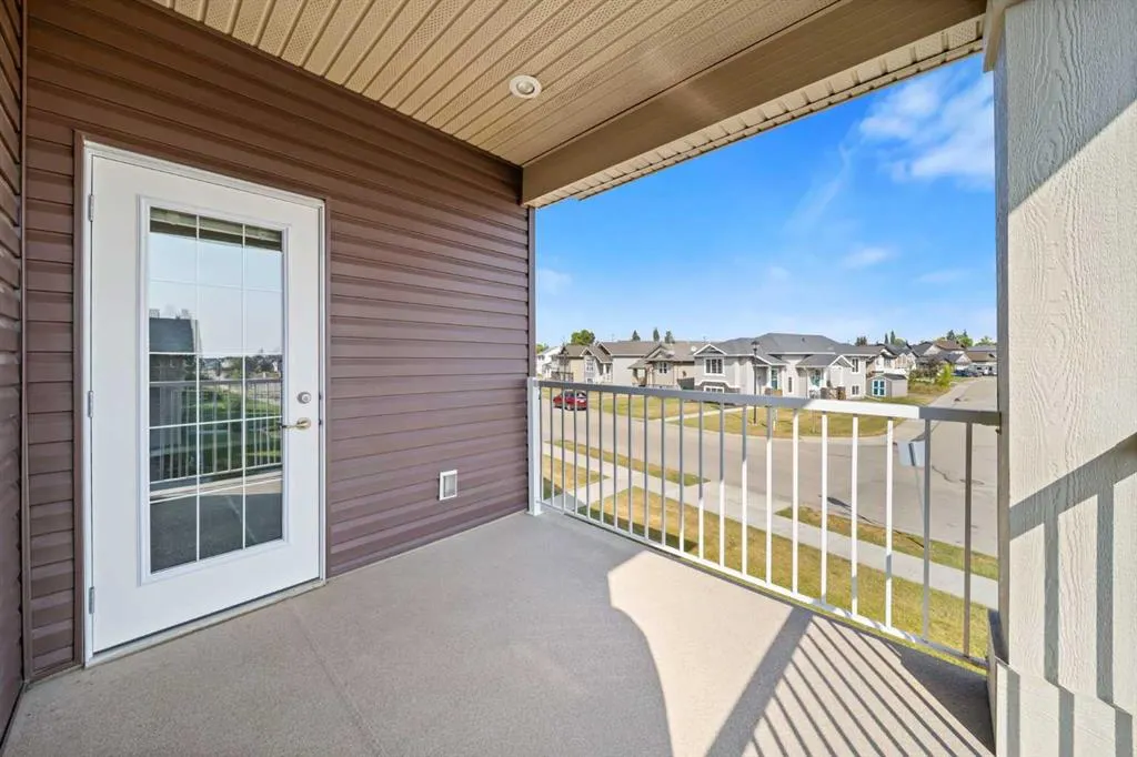 639 Oak Street, #105