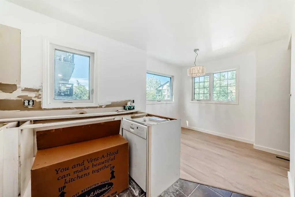 1607 11 Avenue SW, #101