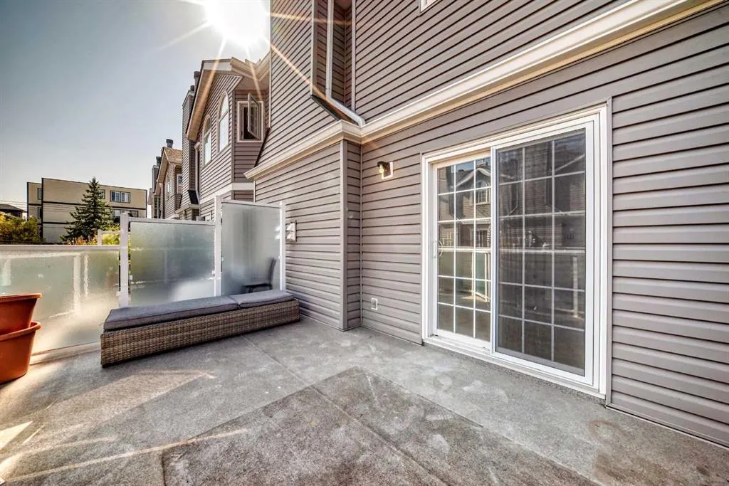 1607 11 Avenue SW, #101