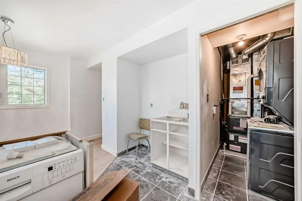 1607 11 Avenue SW, #101
