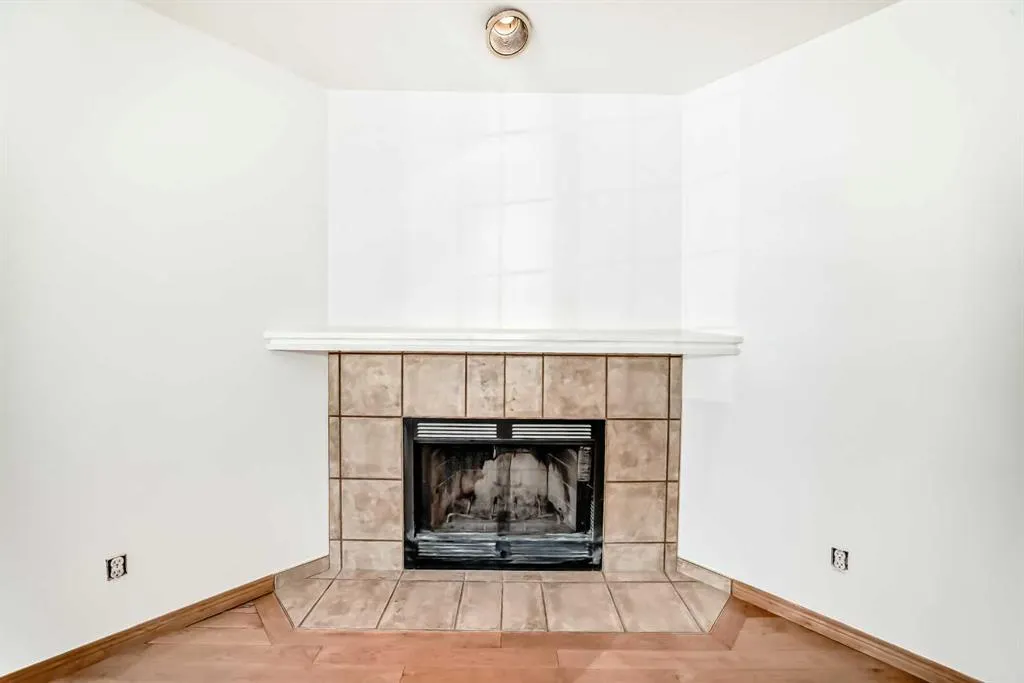 1607 11 Avenue SW, #101