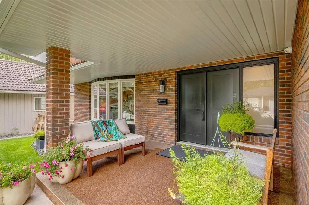 116 Bay View Drive SW