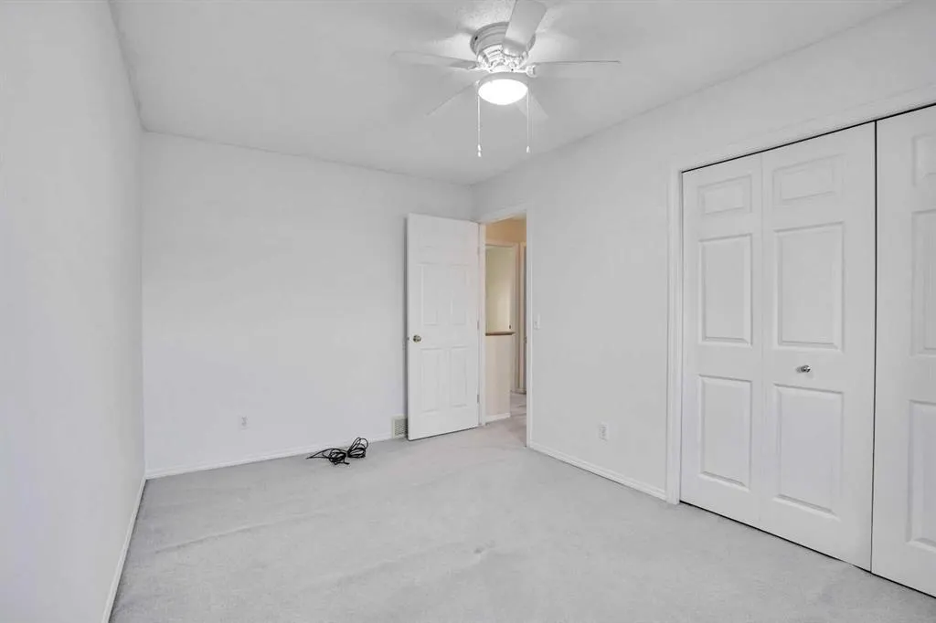 27 Saddlemont Manor NE
