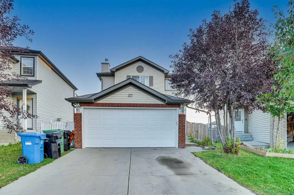 27 Saddlemont Manor NE