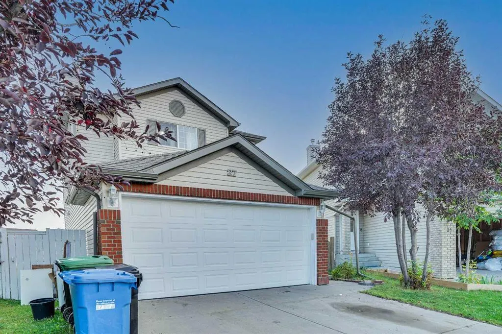 27 Saddlemont Manor NE
