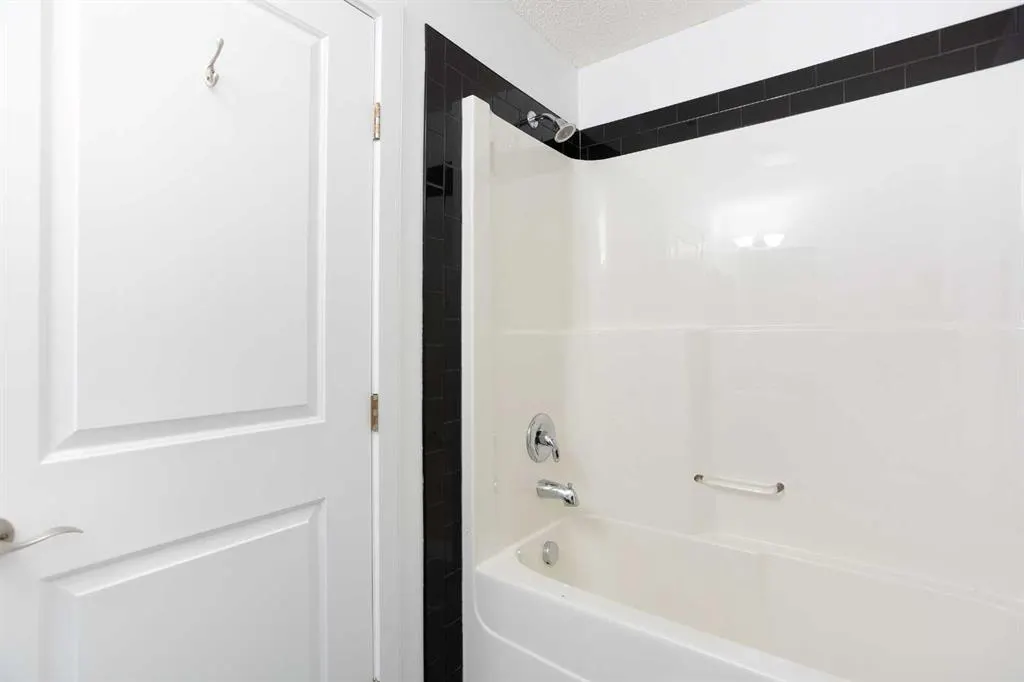 11811 Lake Fraser Drive SE, #6508