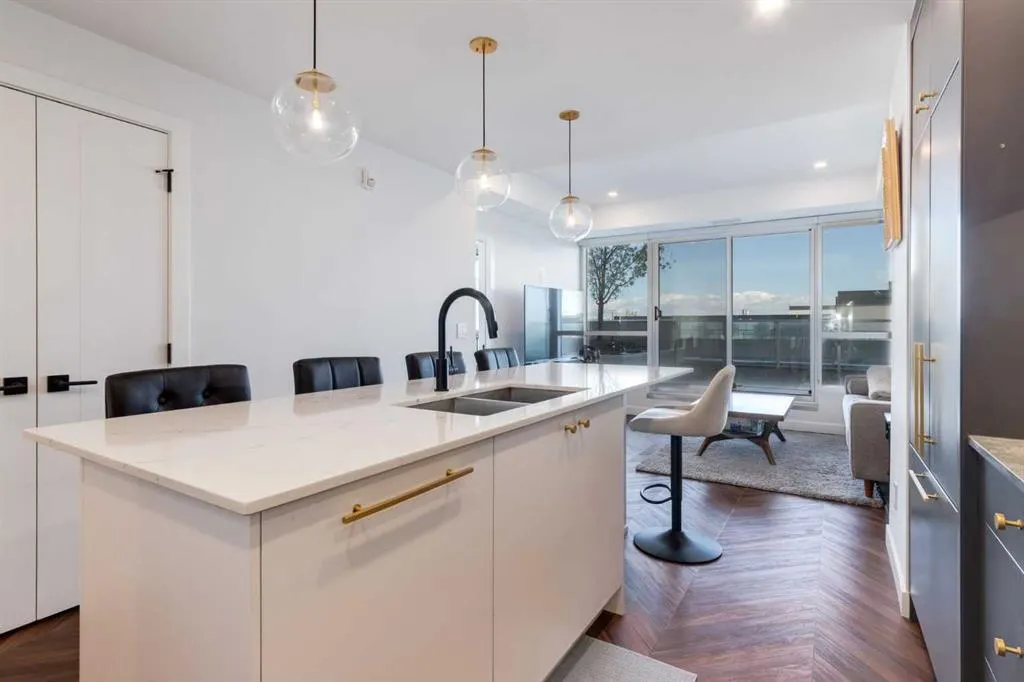 8505 Broadcast Avenue SW, #215