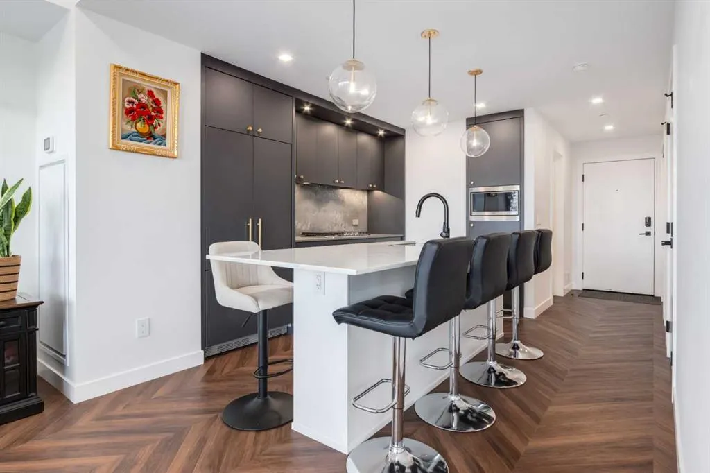 8505 Broadcast Avenue SW, #215