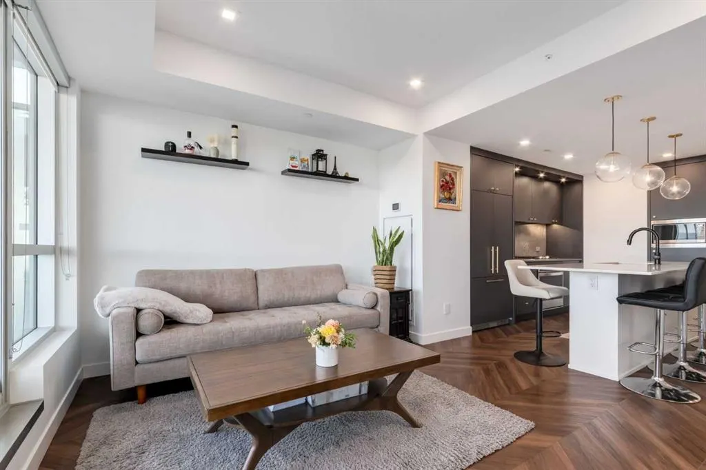 8505 Broadcast Avenue SW, #215