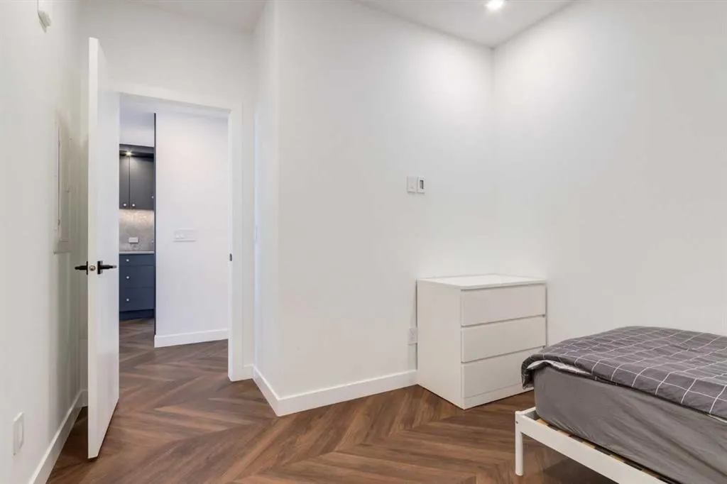 8505 Broadcast Avenue SW, #215
