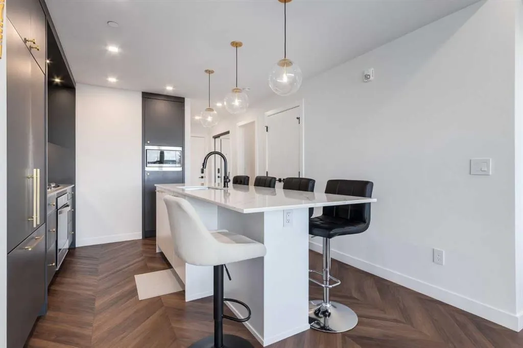 8505 Broadcast Avenue SW, #215