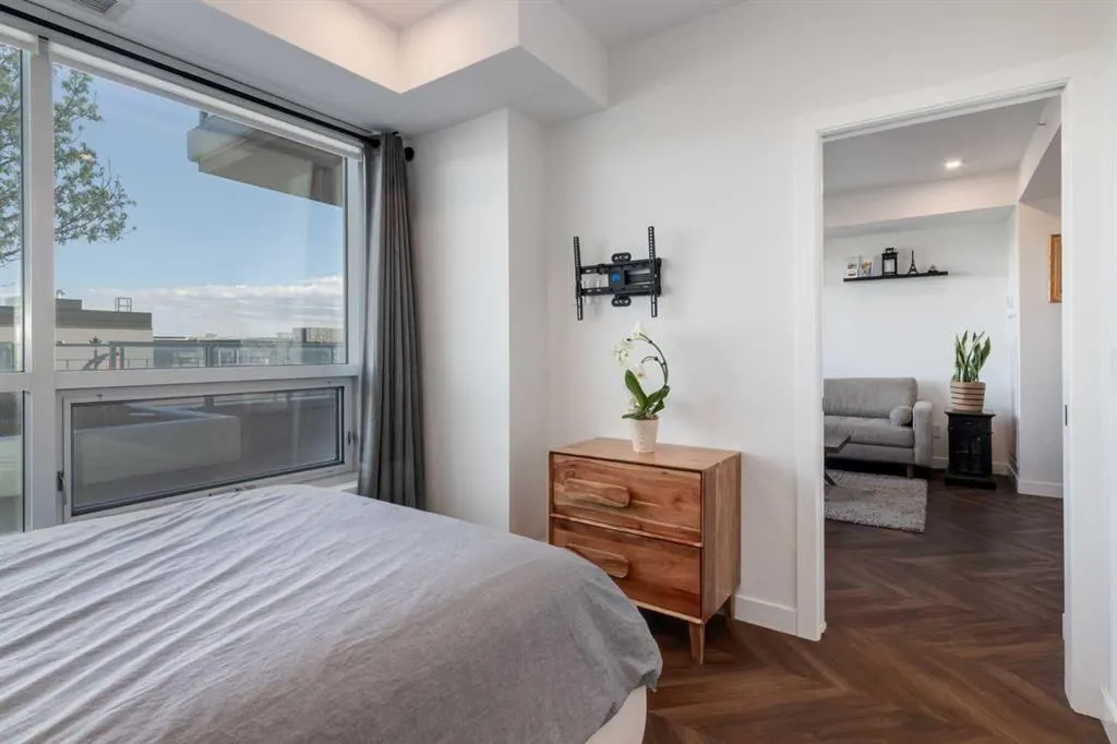 8505 Broadcast Avenue SW, #215