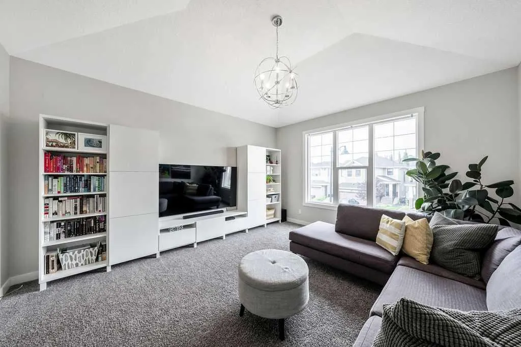 45 West Grove Way SW